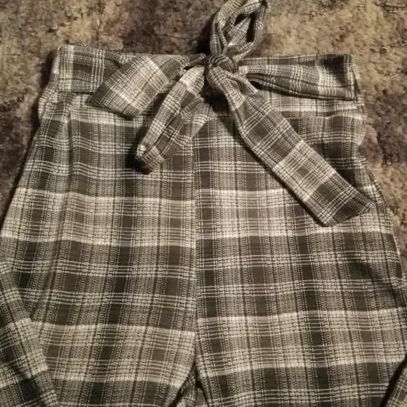 Fashion Nova Pants - High waisted plaid pants Fashion Nova Pants - High waisted plaid pants